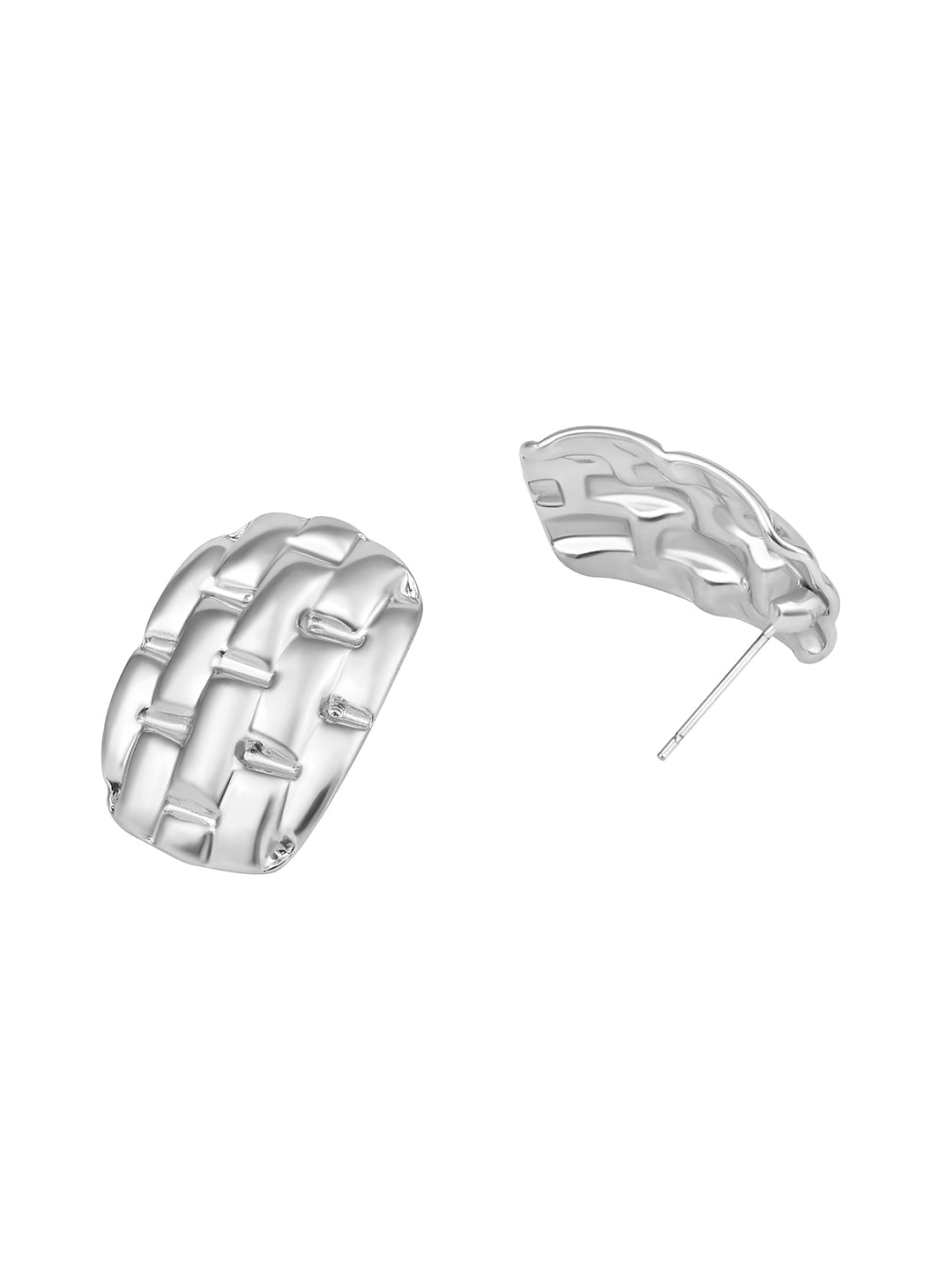 Silver Plated Handcrafted Stud Earring With The Closure Of Push Back