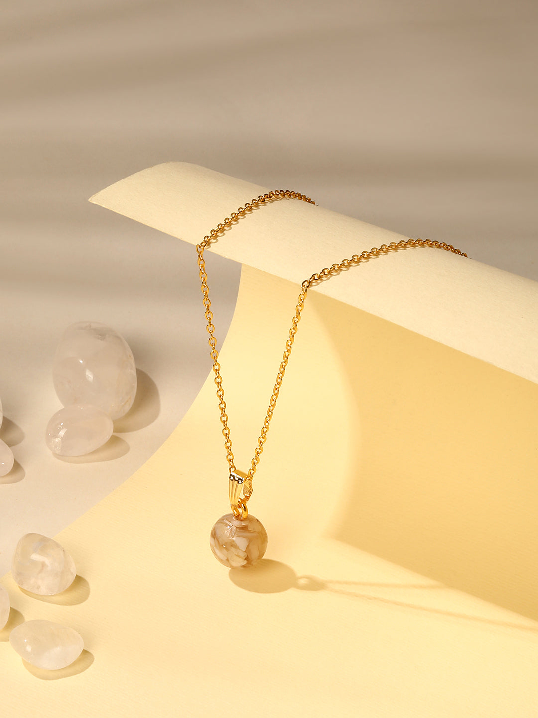 Contemporary Gold-Plated Pearl Charm Pendant With Chain For Women