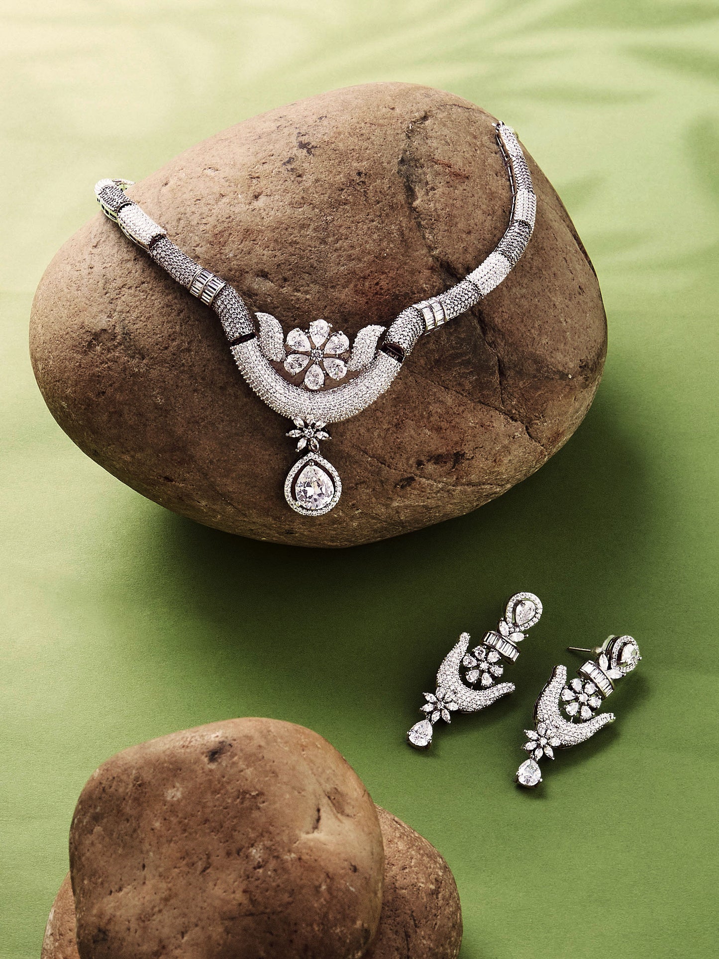 Black-Plated Diamond Jewellery Set with CZ Stones and Drop Earrings – Asmitta