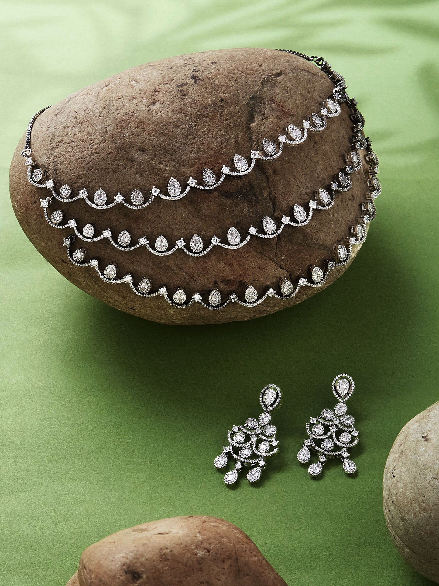 triple-layered black-plated diamond jewellery set with CZ stones – necklace and drop earrings