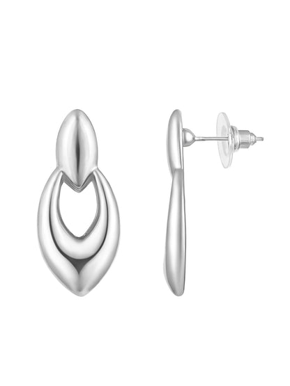 Silver Plated  Handcrafted Stud Earring With The Closure Of Push Back