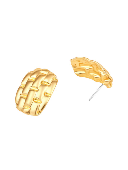 Gold-Plated Handcrafted Stud Earring With The Closure Of Push Back
