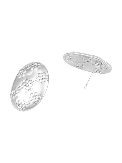 Silver Plated  Handcrafted Stud Earring With The Closure Of Push Back