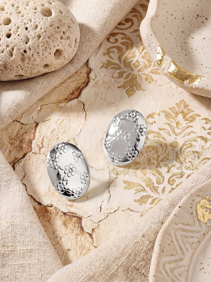 Silver Plated  Handcrafted Stud Earring With The Closure Of Push Back