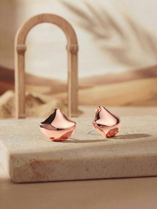 Rosegold-Plated Handcrafted Stud Earring With The Closure Of Push Back