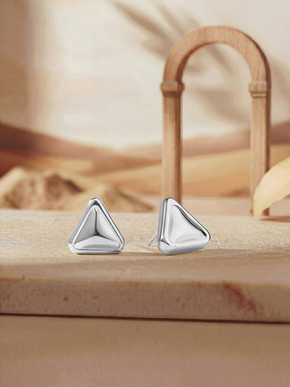 Silver Plated  Handcrafted Stud Earring With The Closure Of Push Back