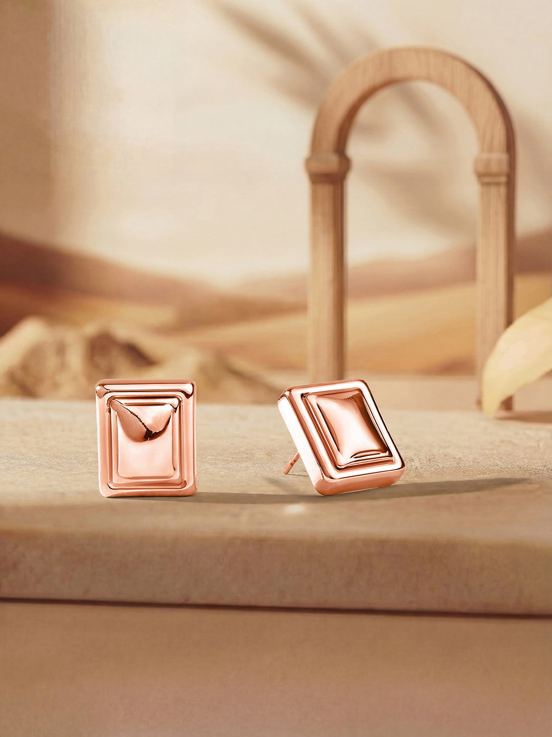 Rosegold-Plated Handcrafted Stud Earring With The Closure Of Push Back