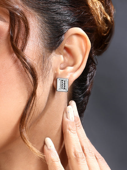 Silver Plated  Handcrafted Stud Earring With The Closure Of Push Back