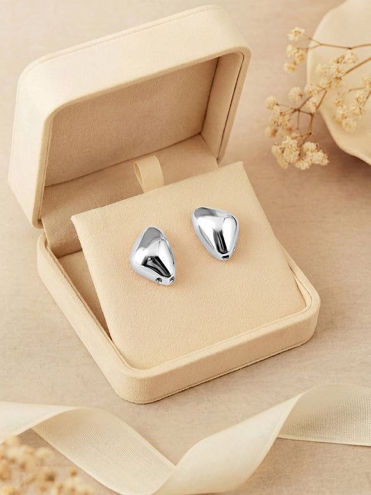 Silver Plated  Handcrafted Stud Earring With The Closure Of Push Back