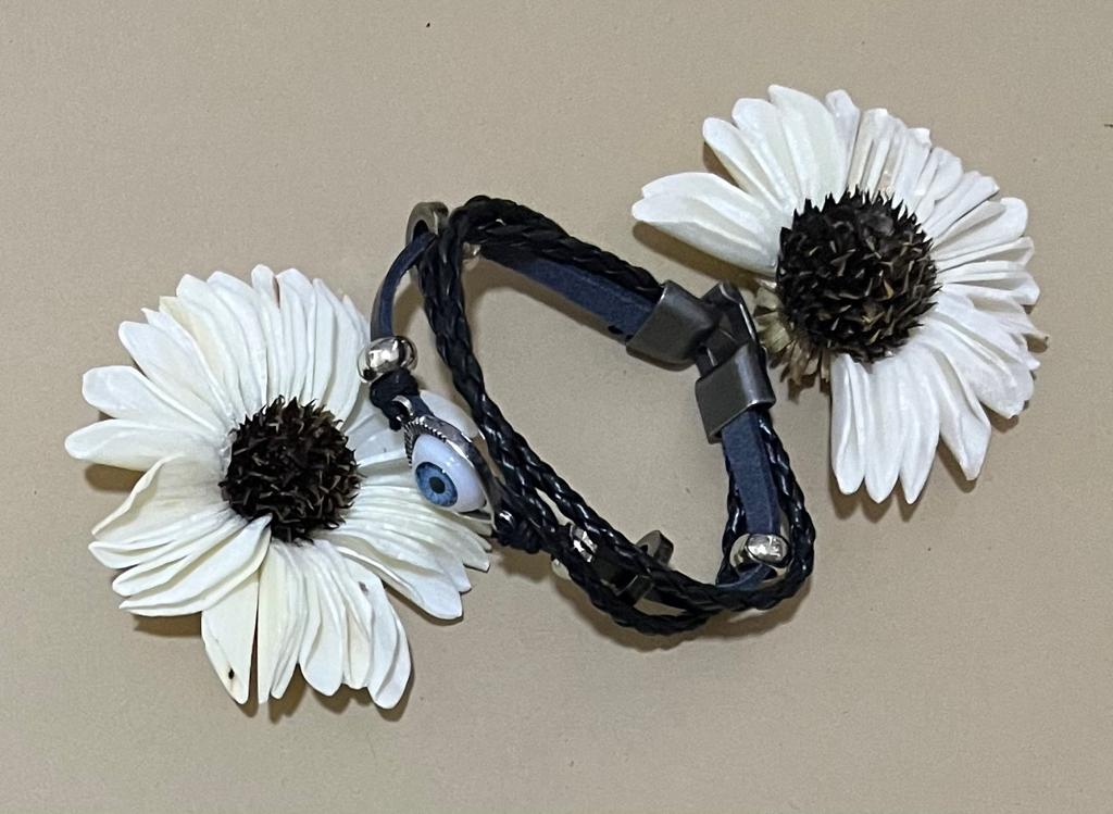 Silver Plated Bracelet With A Black Pearl.