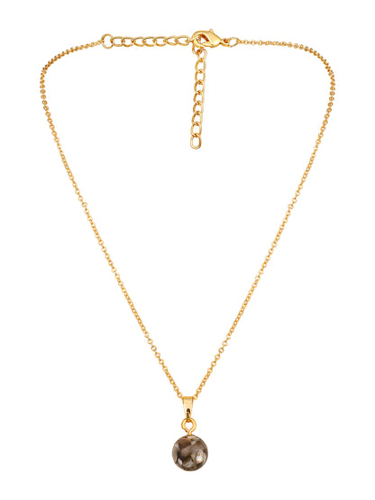 Contemporary Gold-Plated Pearl Charm Pendant With Chain For Women