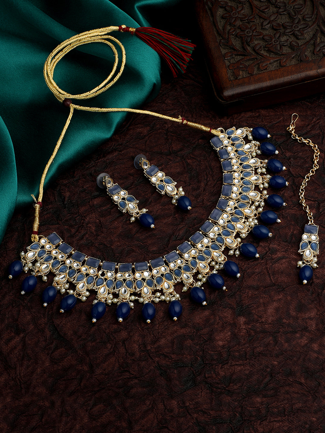 Gold-Plated Pearl Necklace Set With Dangle Earrings