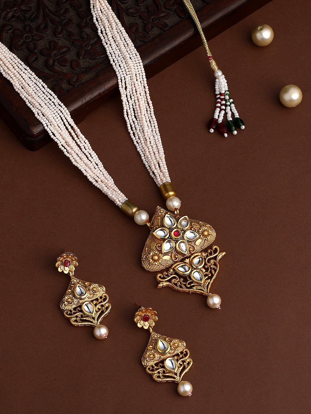 Gold-Plated Kundan Pearl Necklace Set With Dangle Earrings