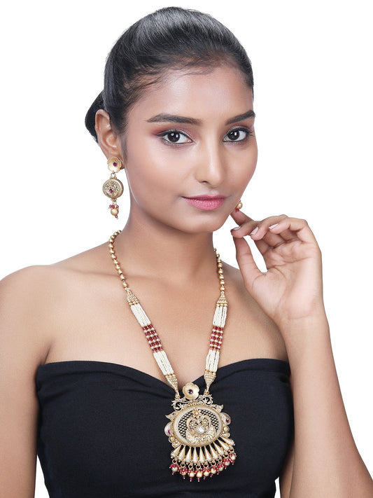 Gold-Plated Pearl Necklace Set With Dangle Earrings