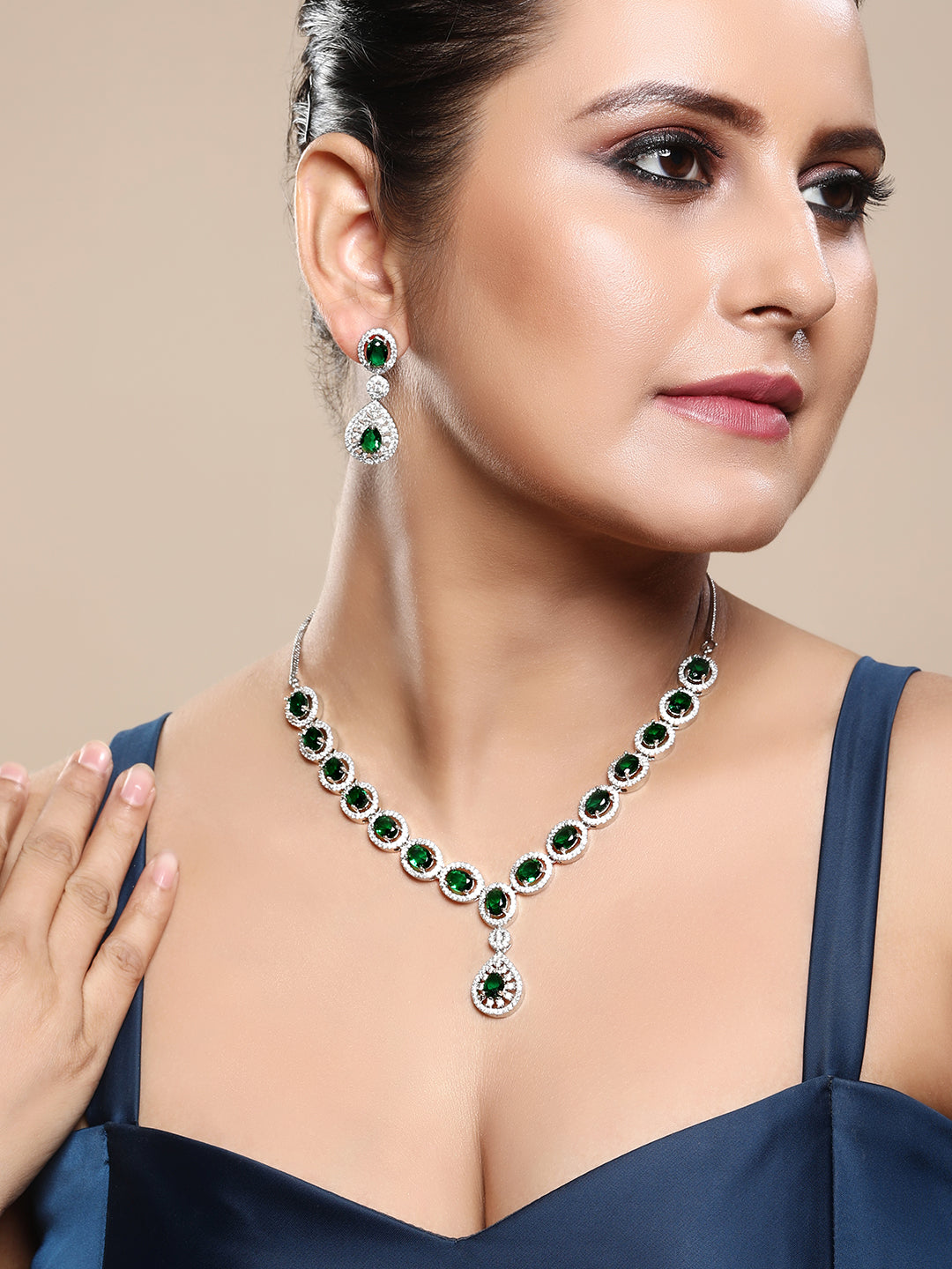 Emerald Elegance: Rhodium-Plated Choker & Earring Set