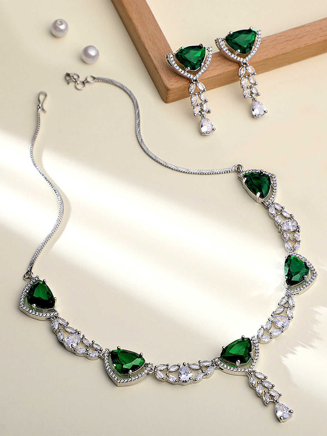 Verdant Charm: Rhodium-Plated Choker & Earring Set