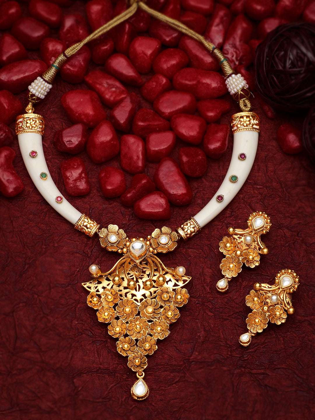 Gold-Plated Kundan Necklace Setwith Dangle Earrings