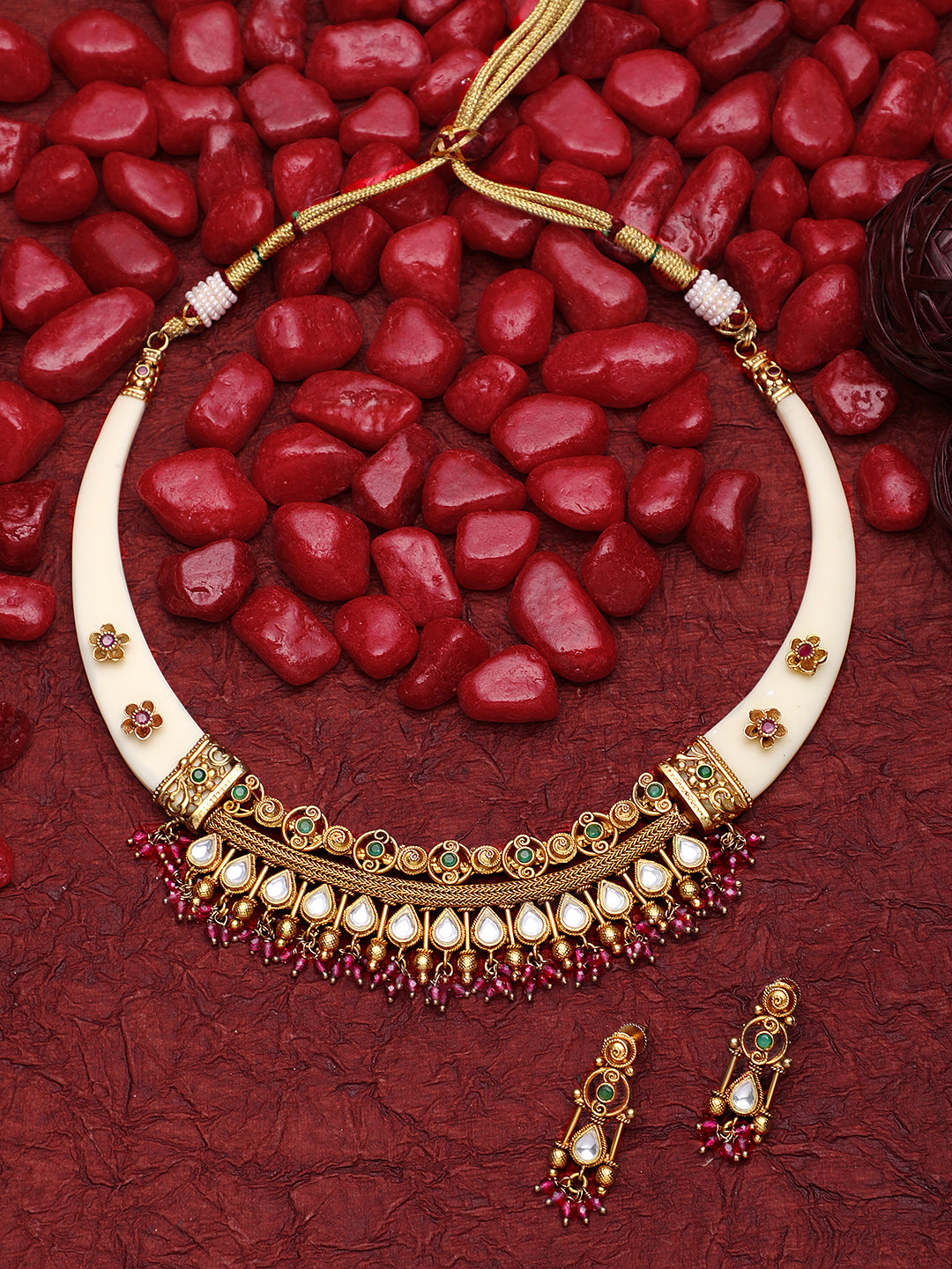 Gold-Plated Kundan Necklace Setwith Drop Earring