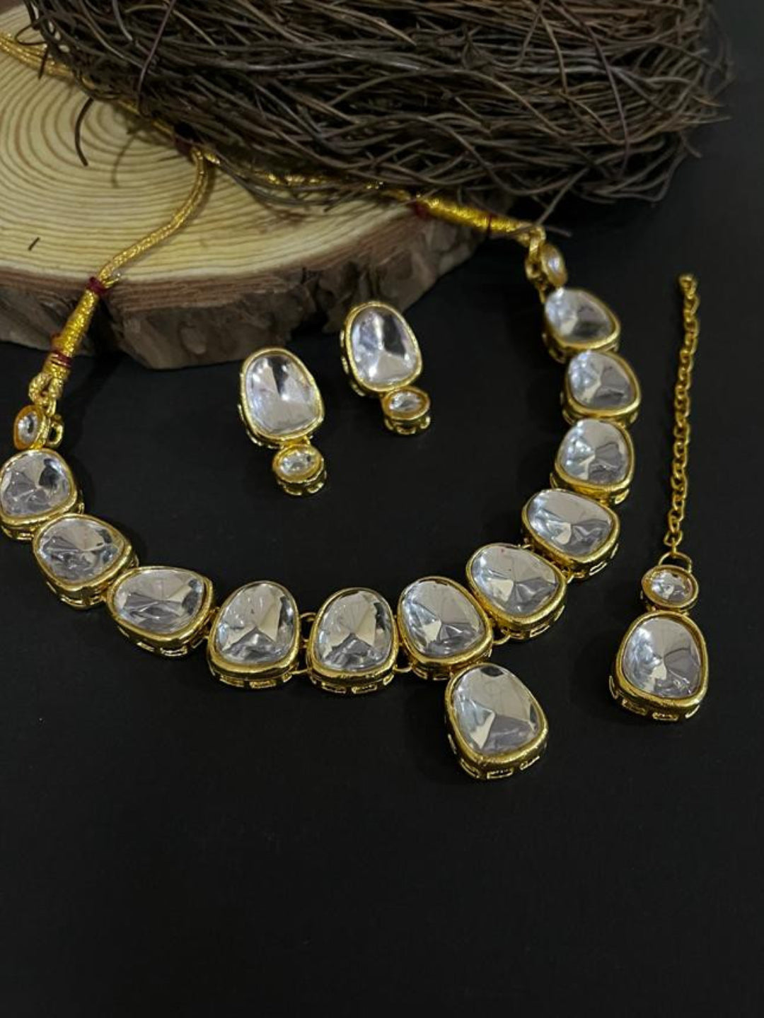 Gold-Plated Kundan Necklace Set With Drop Earring