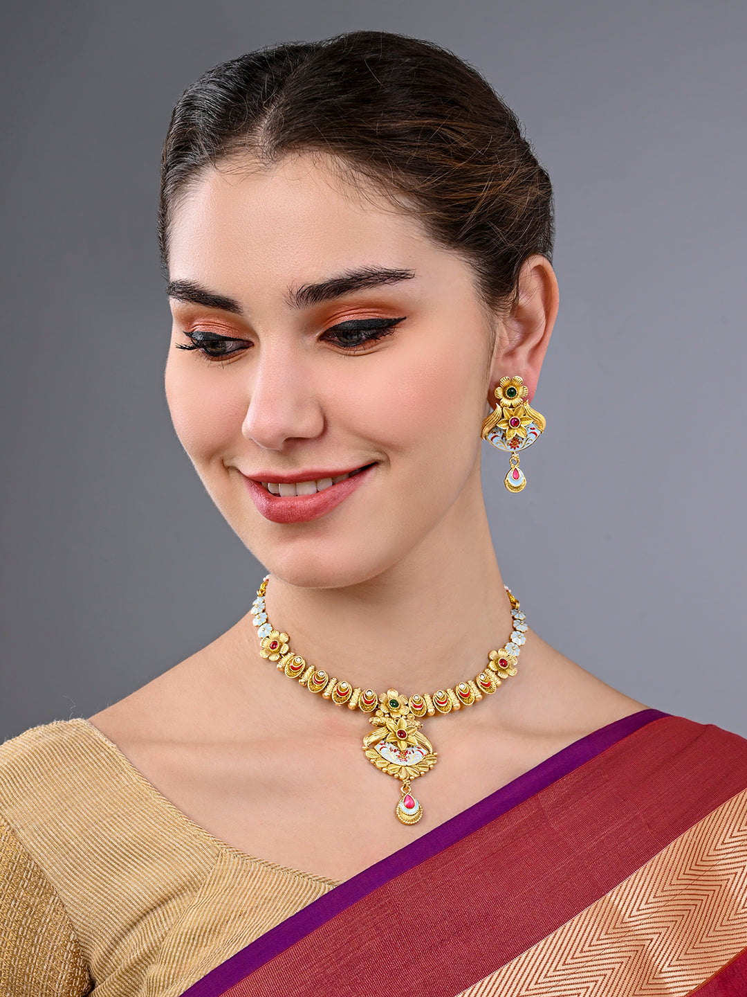 Regal Kundan Choker Set