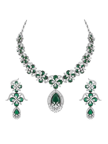 Luxurious Silver-Plated Emerald Green Floral Choker Necklace Set with Drop Earrings