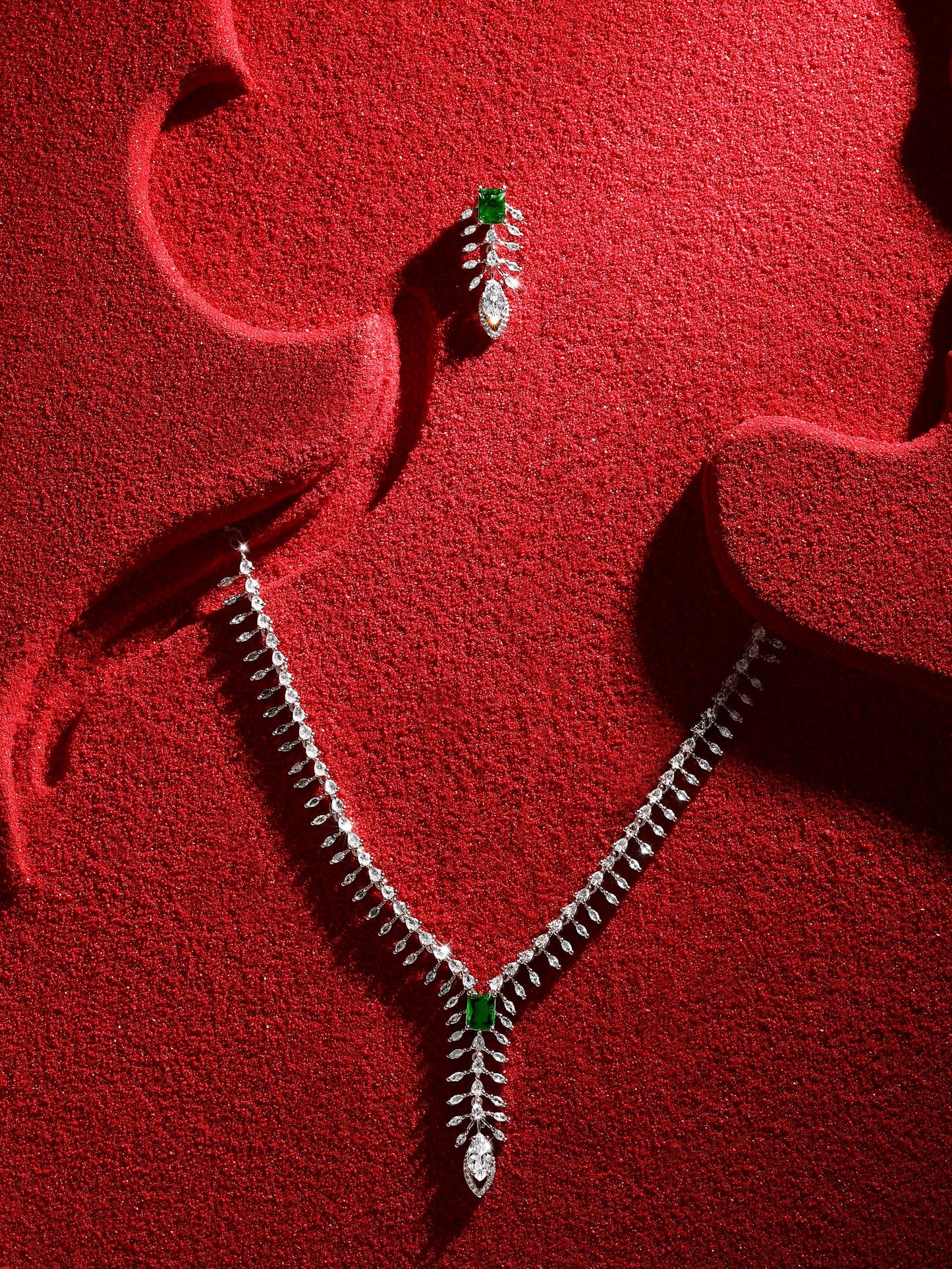 Asmitta Premium Emerald Green American Diamond Party Wear Statement Necklace Set