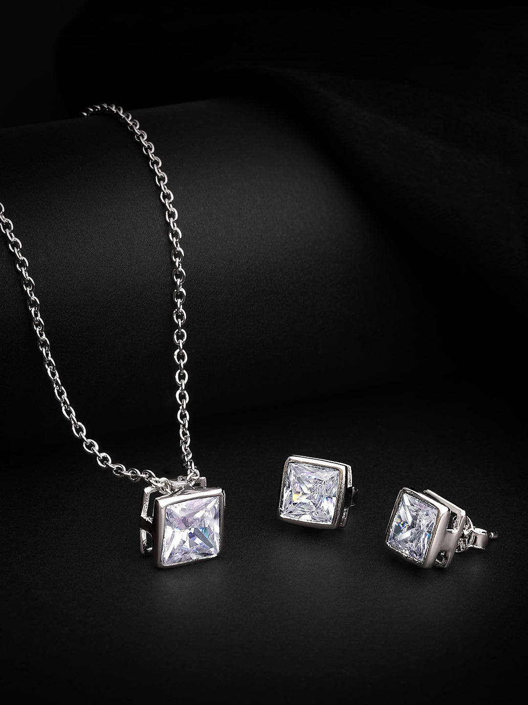 Starlit Elegance Pendant Set