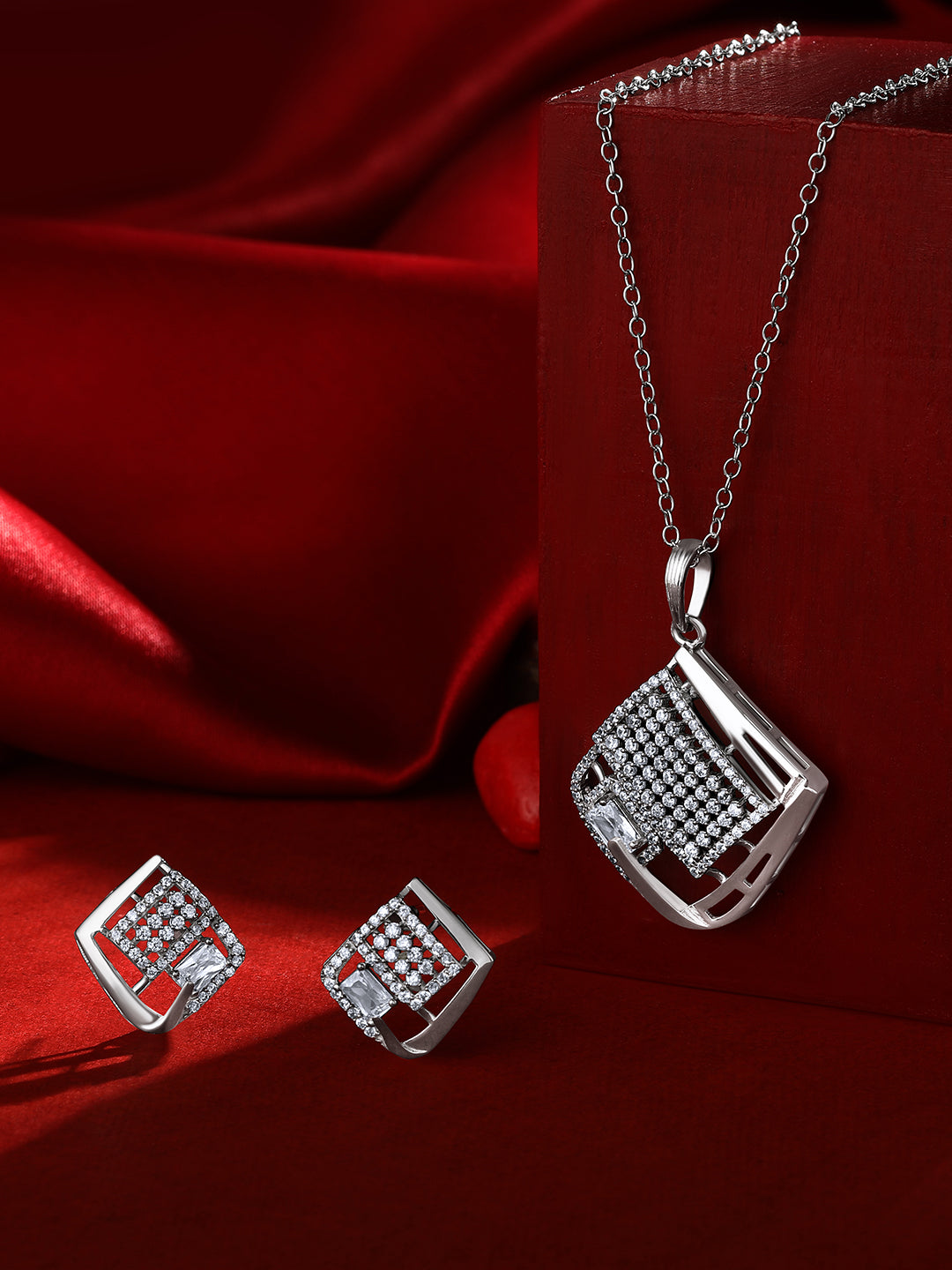 Sterling Silver With Cubic Zirconia And Silver Plating.