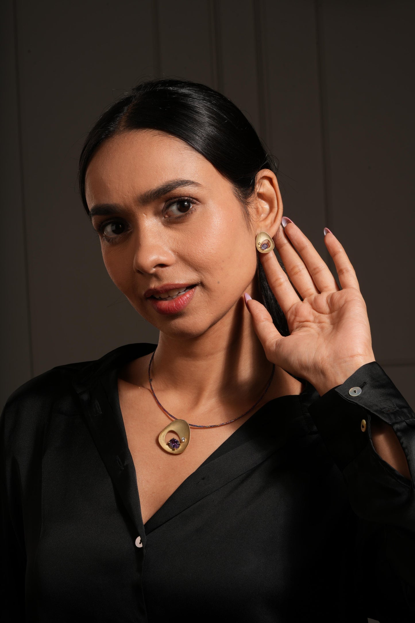 Elegant Gold Plated Teardrop Pendant Set with Purple Stone